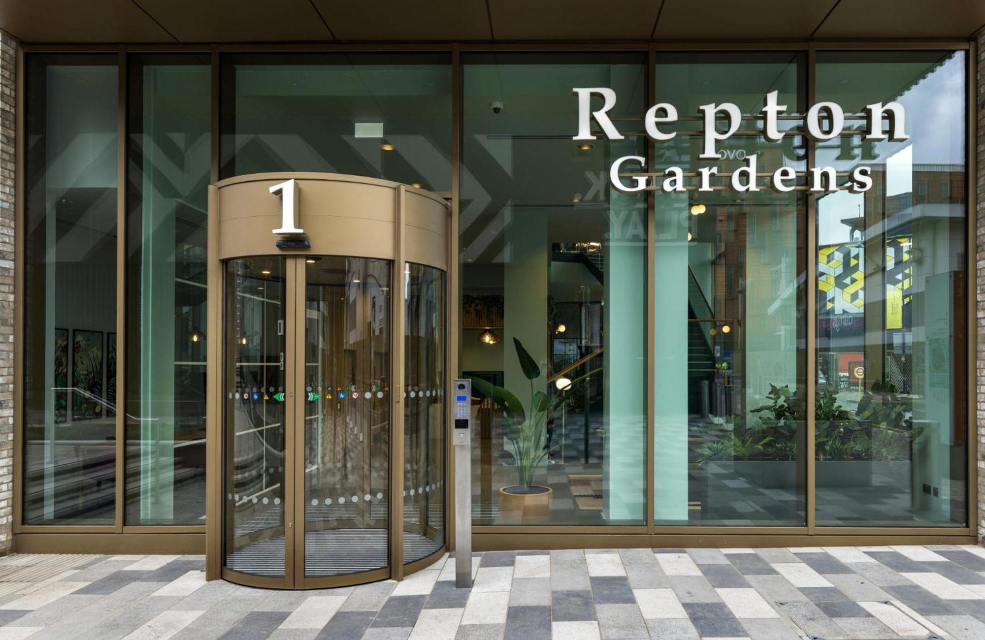 Botanical-Inspired Apartments At Repton Gardens Right In The Heart Of Wembley Park لندن المظهر الخارجي الصورة