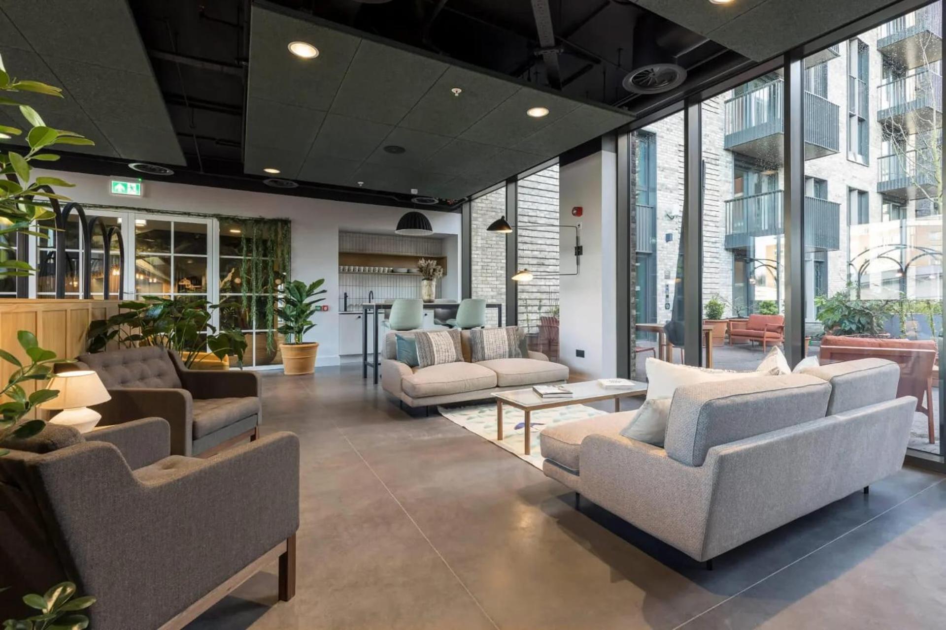 Botanical-Inspired Apartments At Repton Gardens Right In The Heart Of Wembley Park لندن المظهر الخارجي الصورة