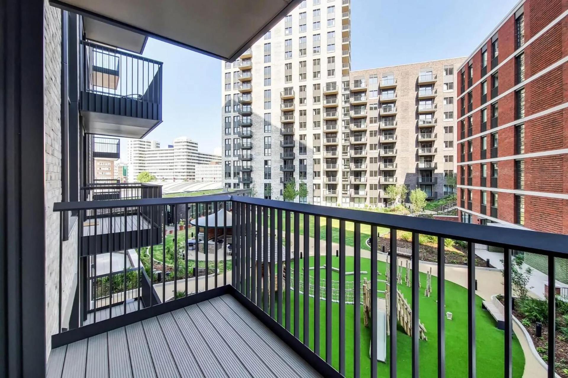 Botanical-Inspired Apartments At Repton Gardens Right In The Heart Of Wembley Park لندن المظهر الخارجي الصورة